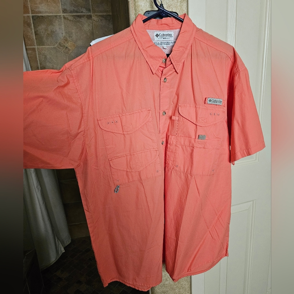 NWT Columbia Men's Coral Short Sleeve Shirt -Size L